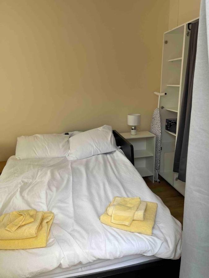 Quiet And Cozy 2 Seperate Bedrooms And 2 Bathroom With Terrace Apartament